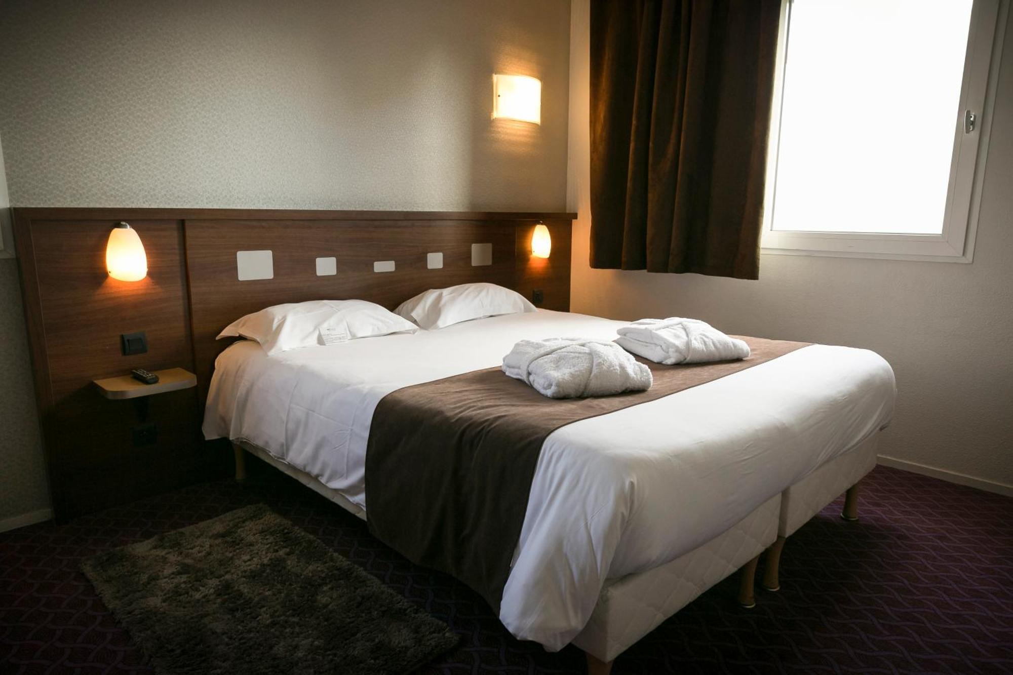 Brit Hotel Rennes Le Castel 외부 사진
