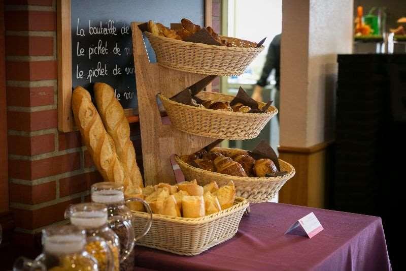 Brit Hotel Rennes Le Castel 레스토랑 사진